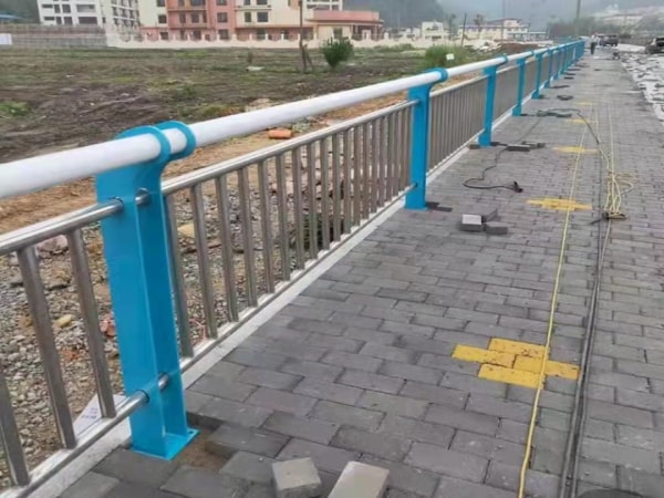 彩色戶(hù)外跑道地坪